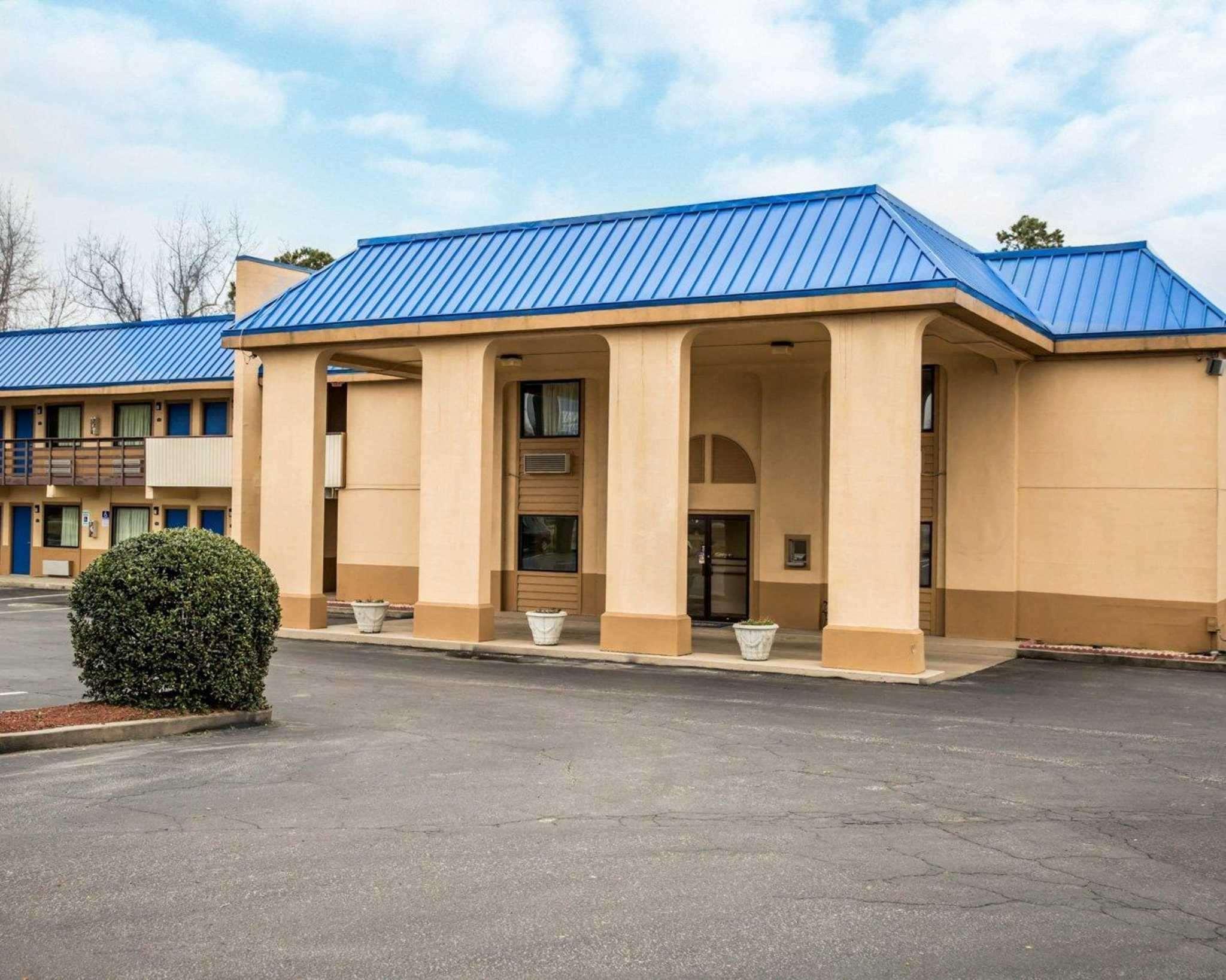 Rodeway Inn & Suites Plymouth Hwy 64 Exteriér fotografie