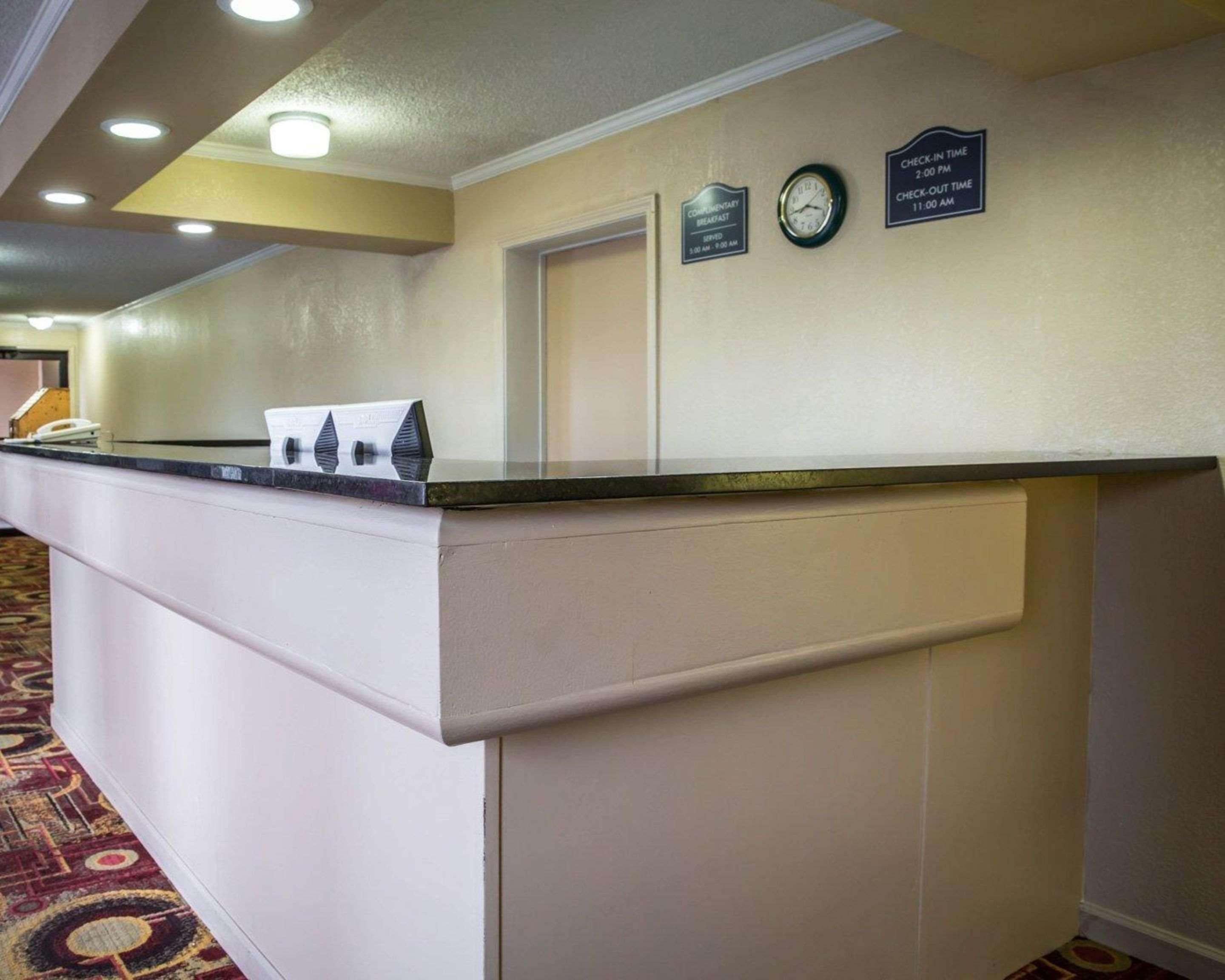 Rodeway Inn & Suites Plymouth Hwy 64 Exteriér fotografie